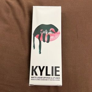 Kylie cosmetics liquid lipstick and lip liner